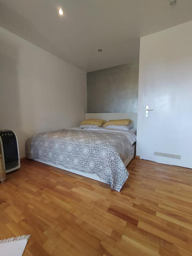 Gl Single Town Apartment Wiesbaden Extérieur photo